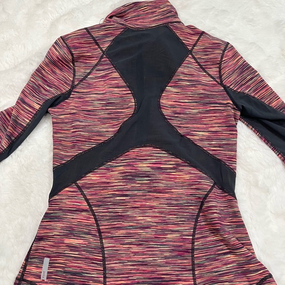 Women's Zella Striped Running Jacket
Pink Striped  with Mesh Gray Back - Picture 6 of 10